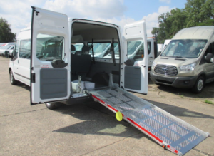 Rollstuhl-Bus mieten in Braunschweig